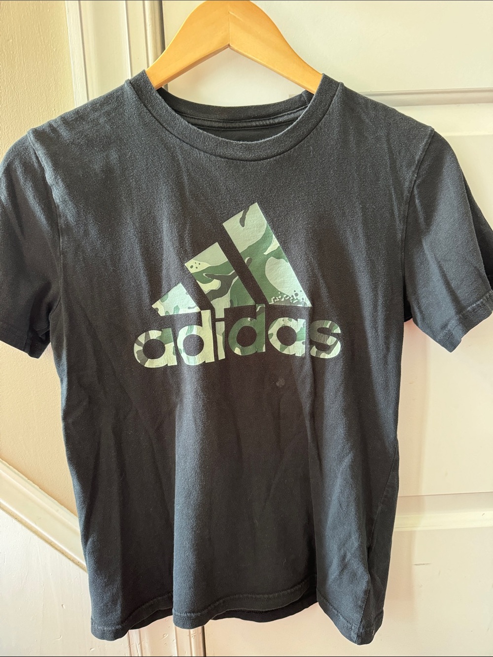 adidas Boys’ Black T-shirt with Green Camo Logo